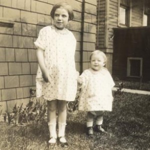 mom-sister_1929